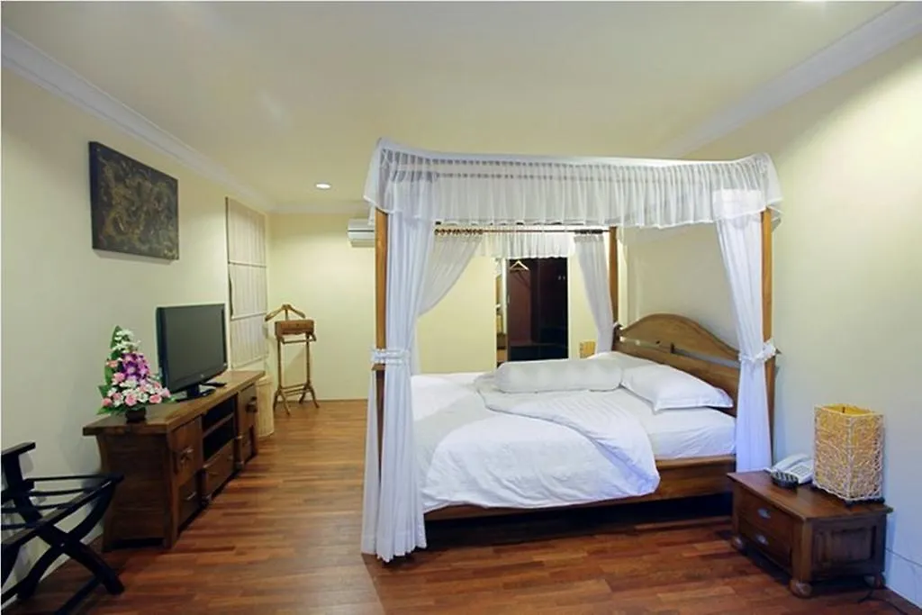 Maxwell Legian Villa  Legian (Bali)