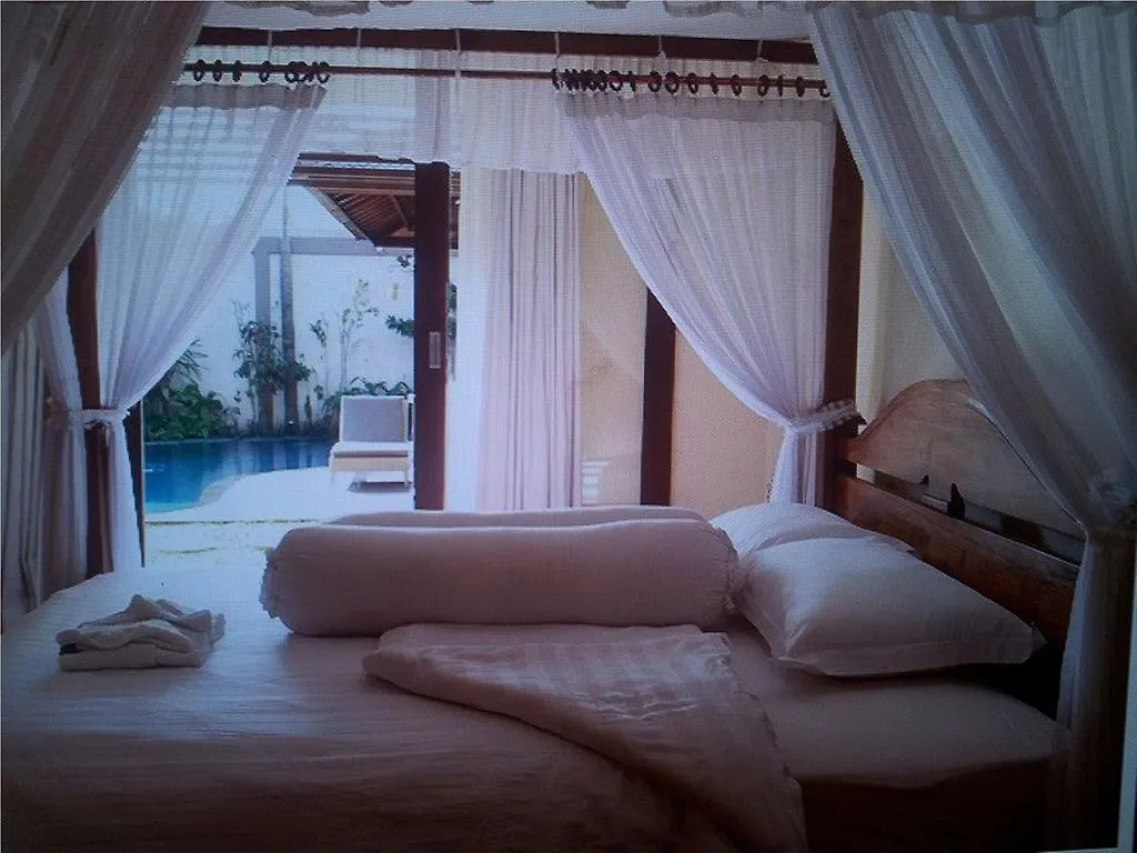 Maxwell Legian Villa